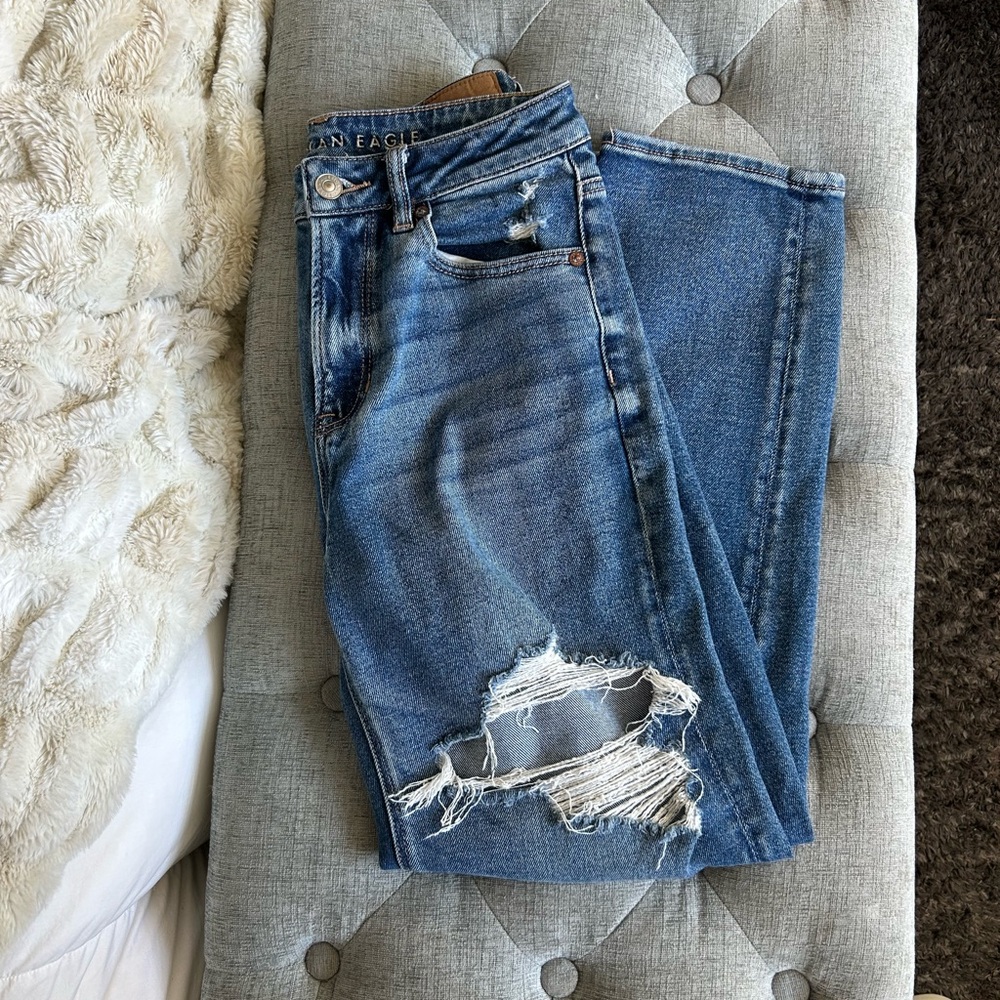 American Eagle Outfitters High Rise Distressed Blue Jeans